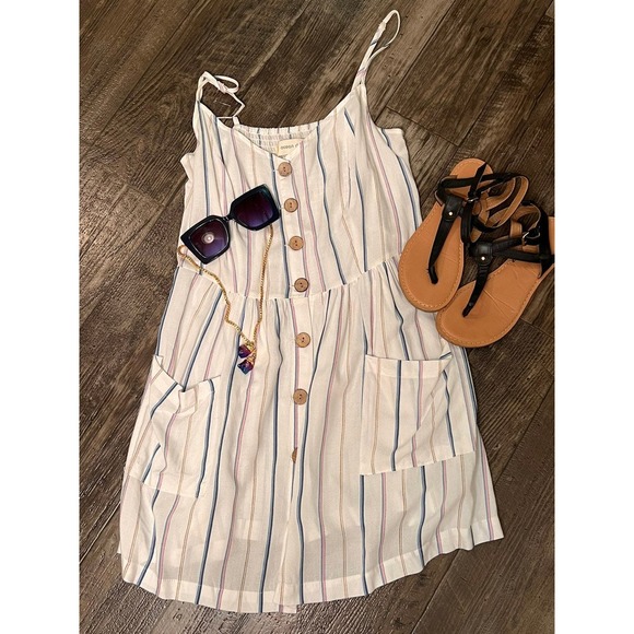 Adorable Striped Light summer Dress size Large - Picture 9 of 12